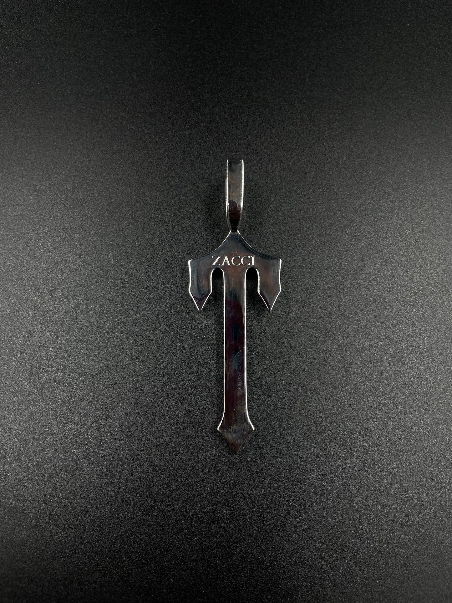 T pendant