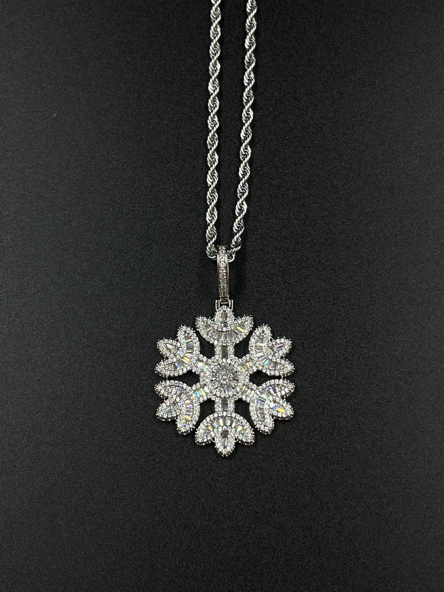 Ice pendant