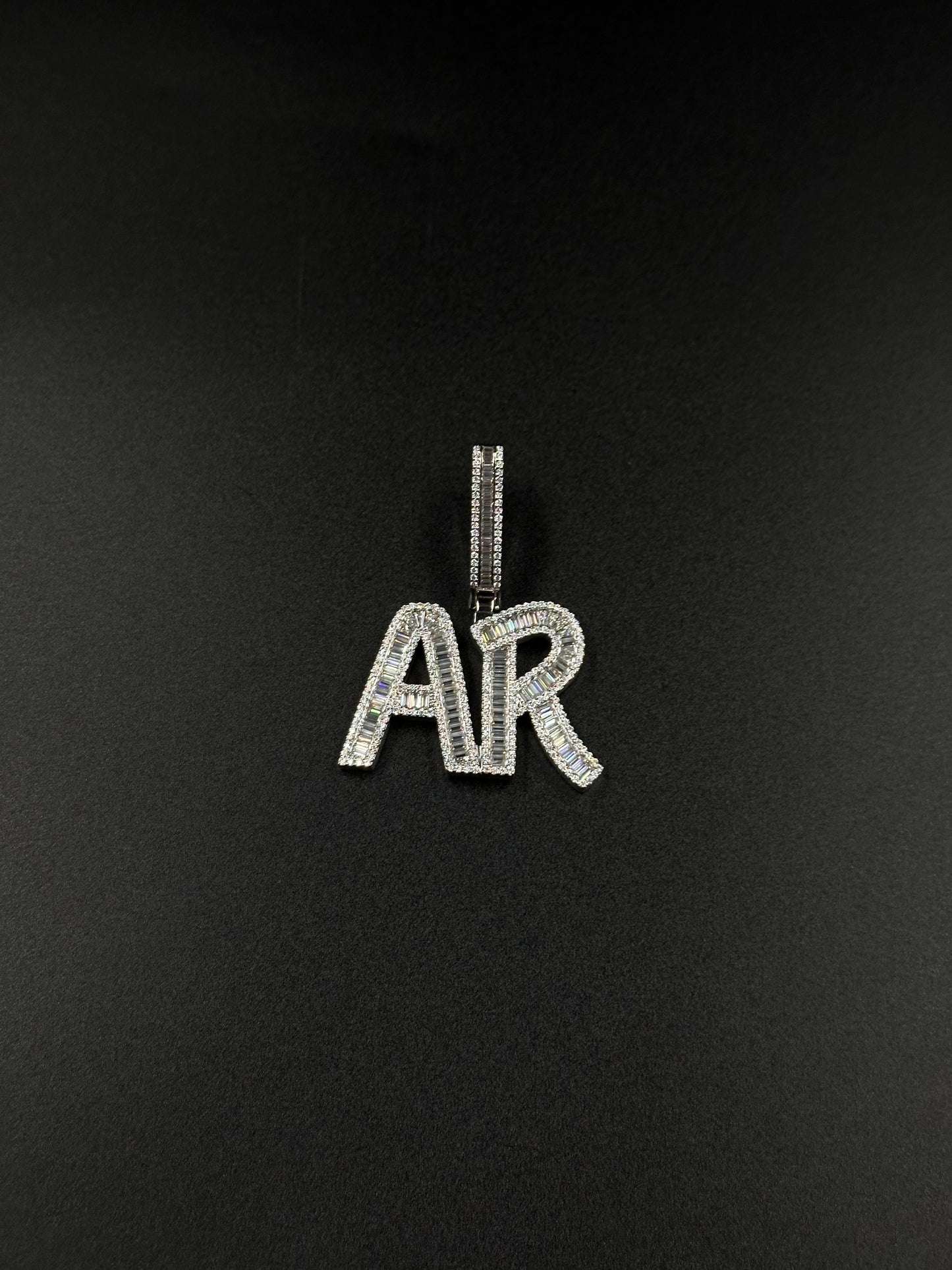 Pendant 2 letters of your choice (H3cm L4.6cm)