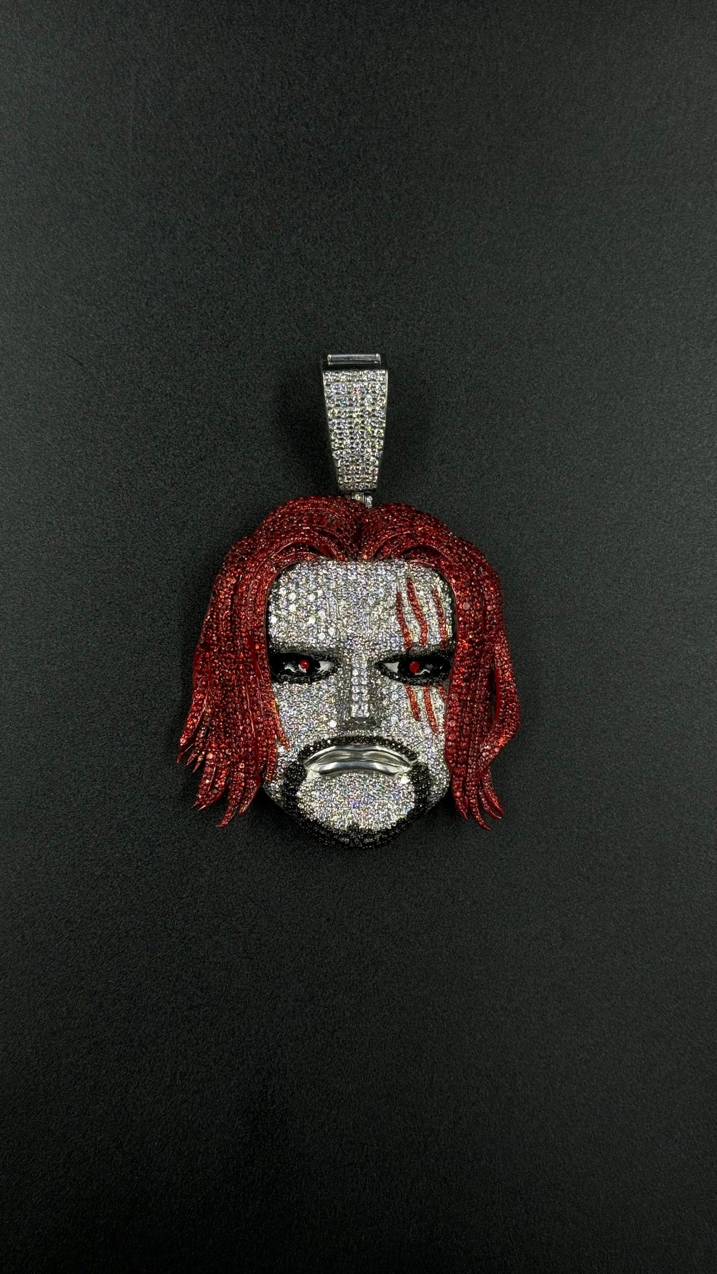 Face pendant of your choice (H6cm L5.5cm)