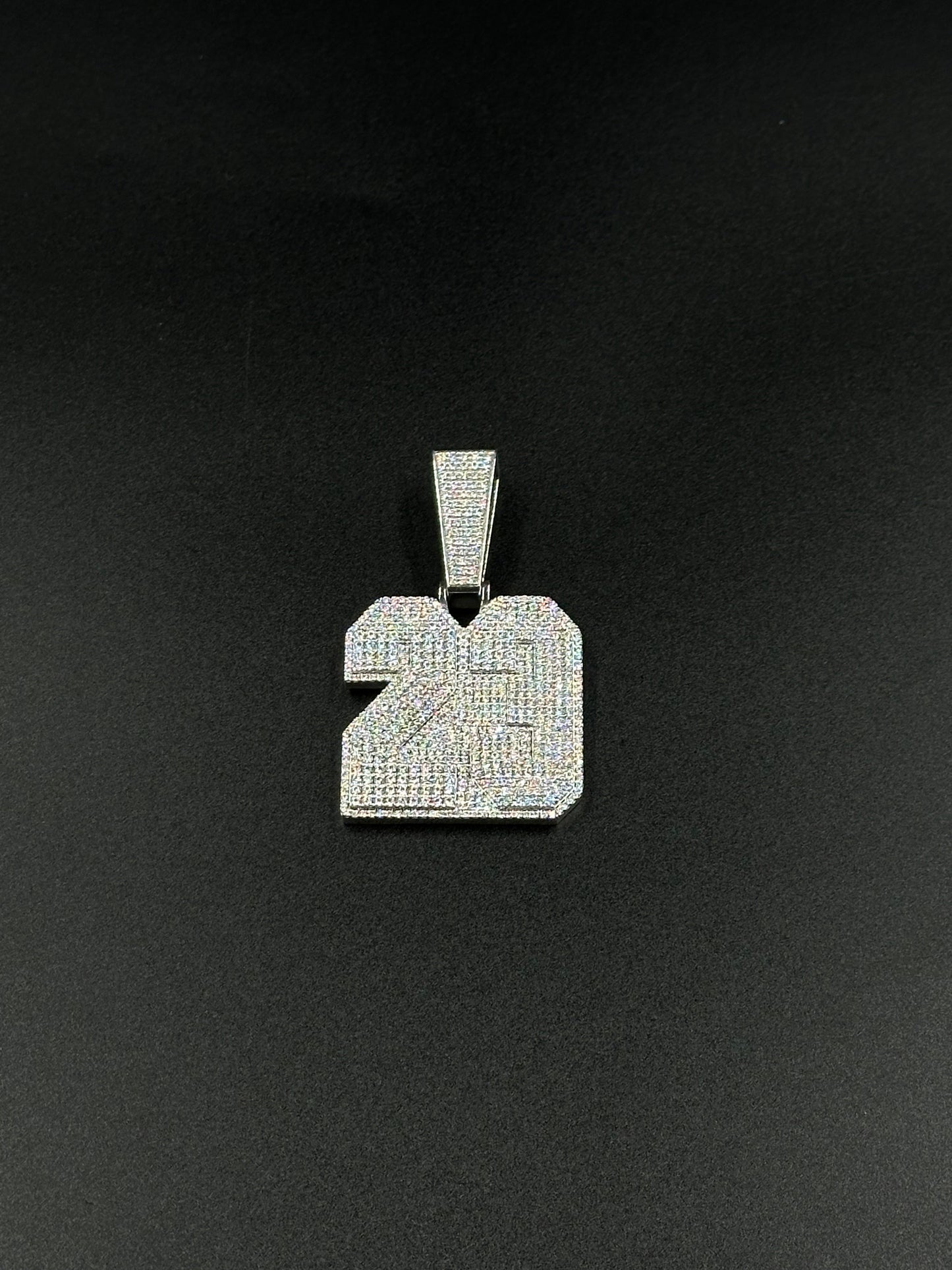 Pendant number of your choice (H4cm L4cm)
