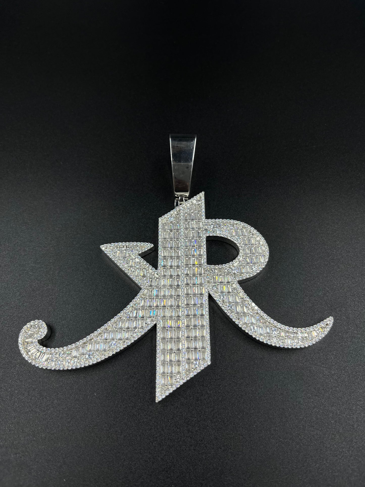 Pendant 2 letters of your choice (H9cm L9cm)