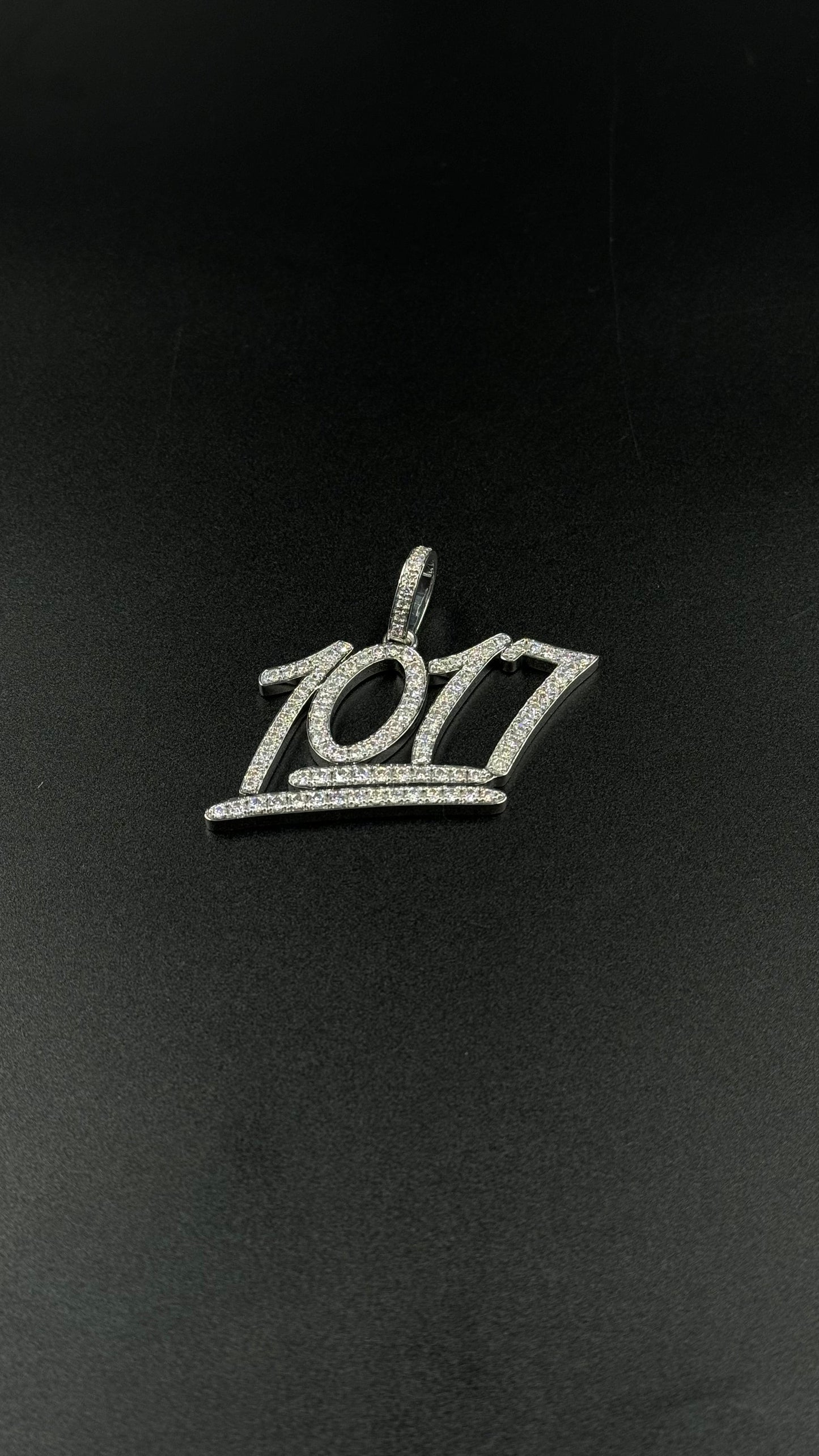 Pendentif nombre au choix (H4cm L6,4cm)