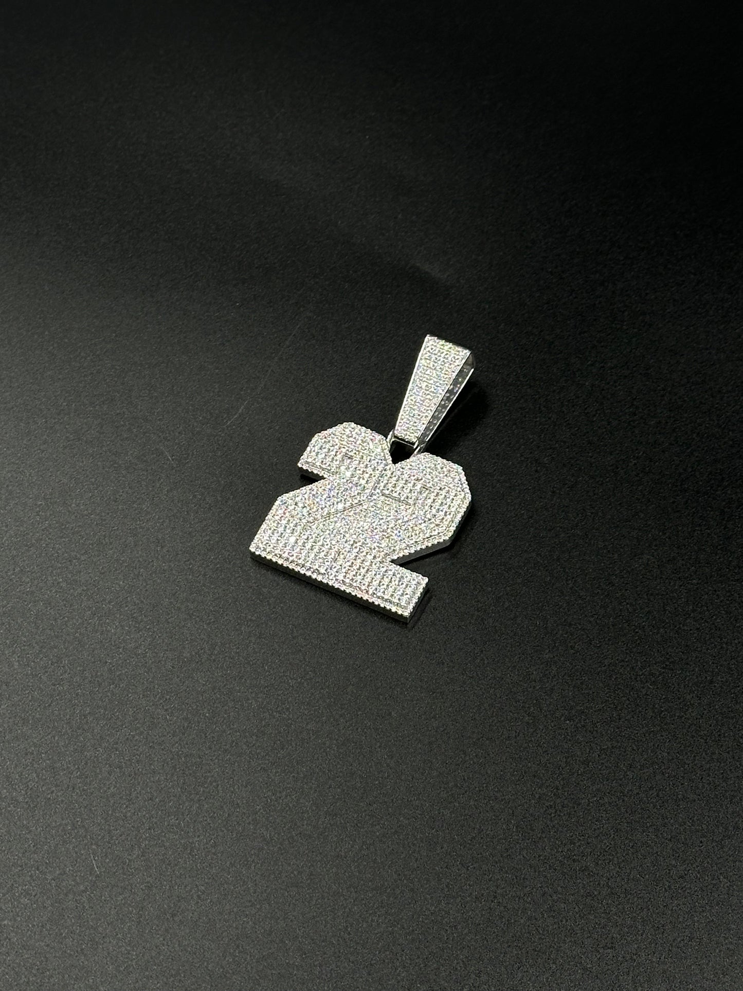 Pendant number of your choice (H4cm L4cm)