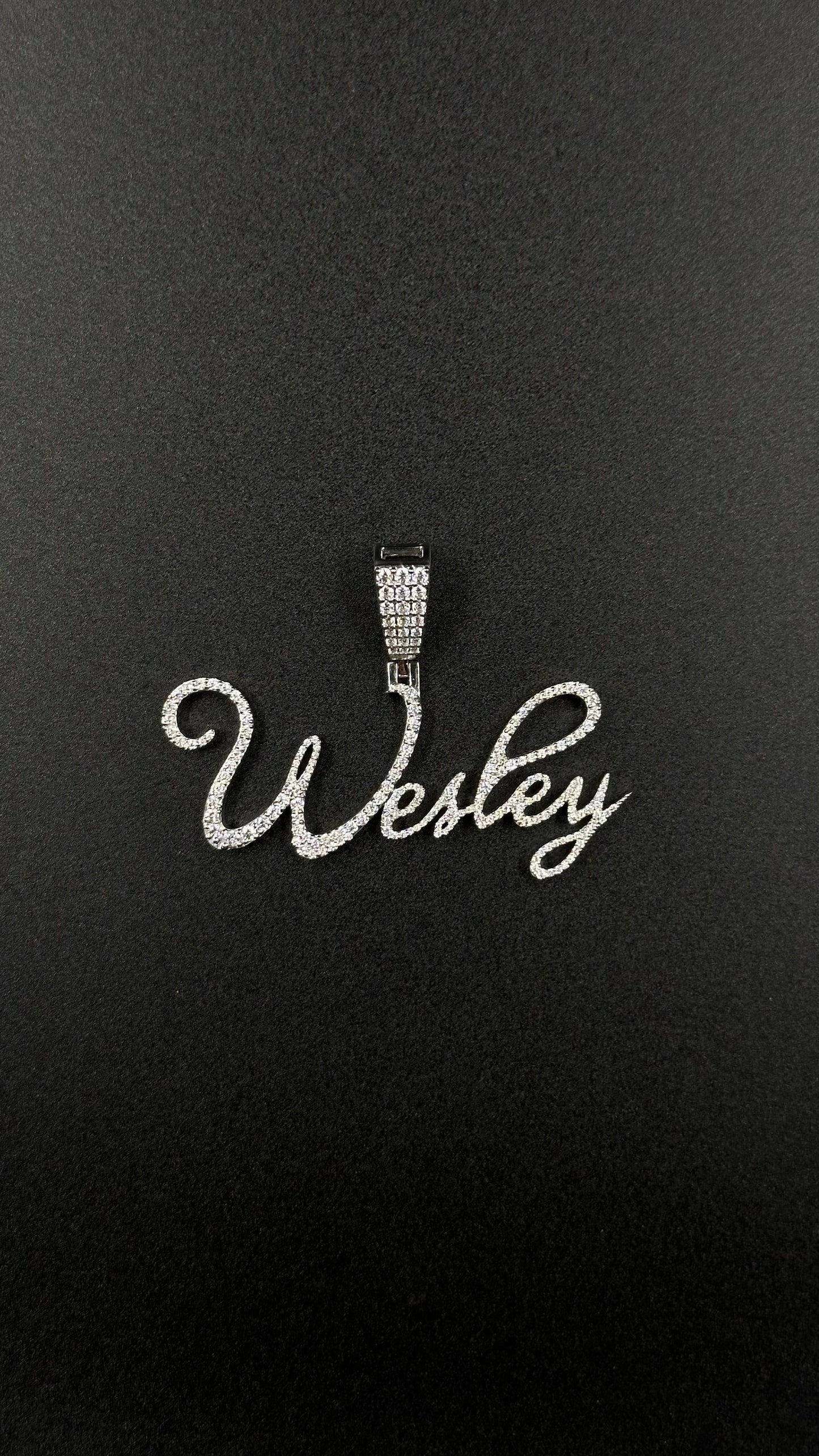 Name pendant of your choice (H2.6cm L6cm)