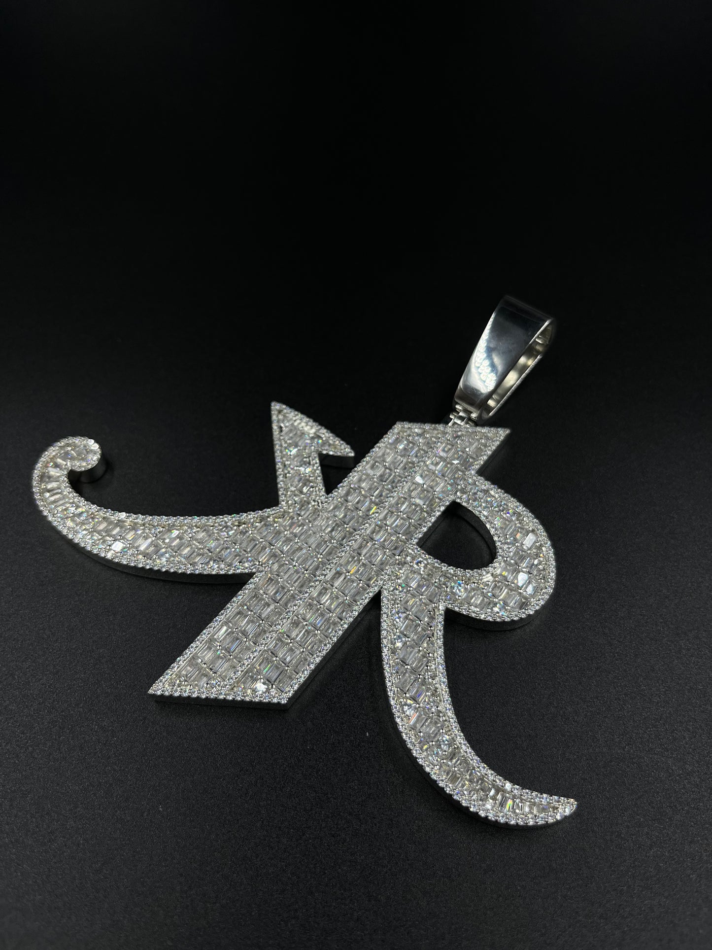 Pendant 2 letters of your choice (H9cm L9cm)