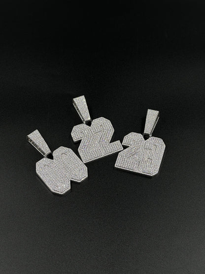 Pendant number of your choice (H4cm L4cm)
