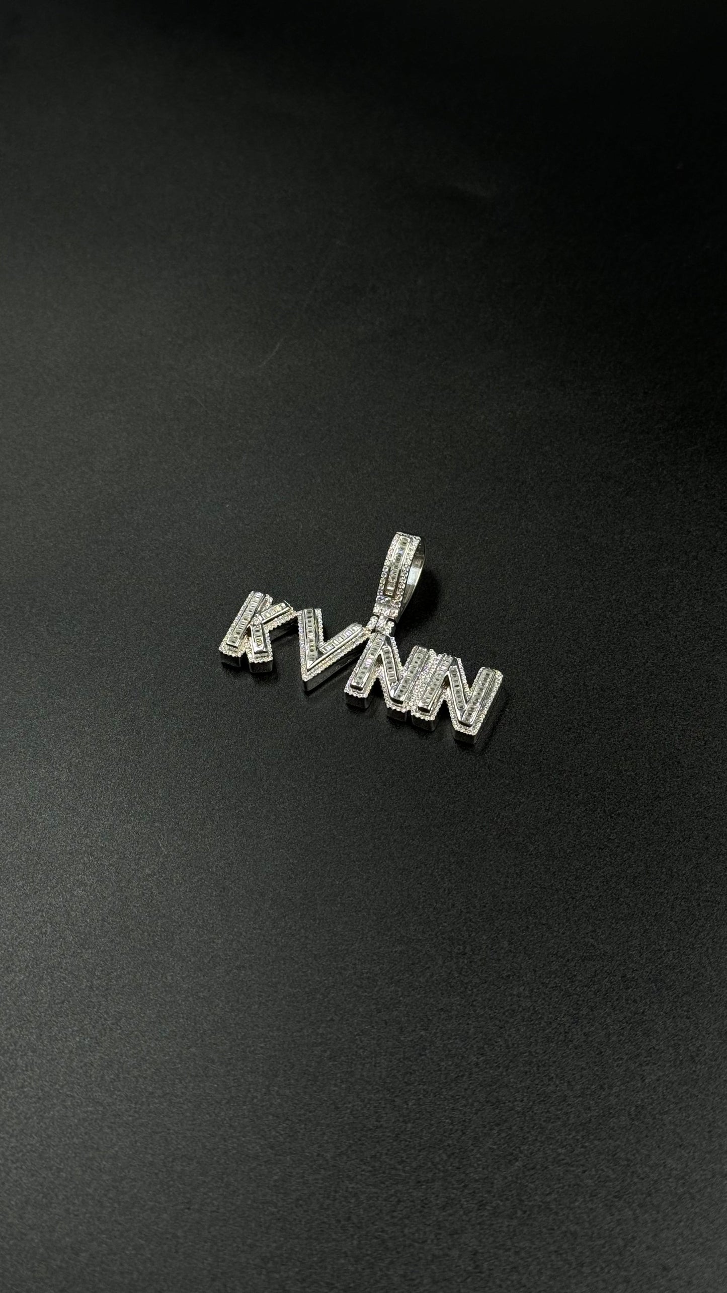 Pendant: Word of your choice (H1.7cm L5cm)