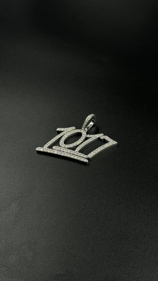 Pendant number of your choice (H4cm L6.4cm)