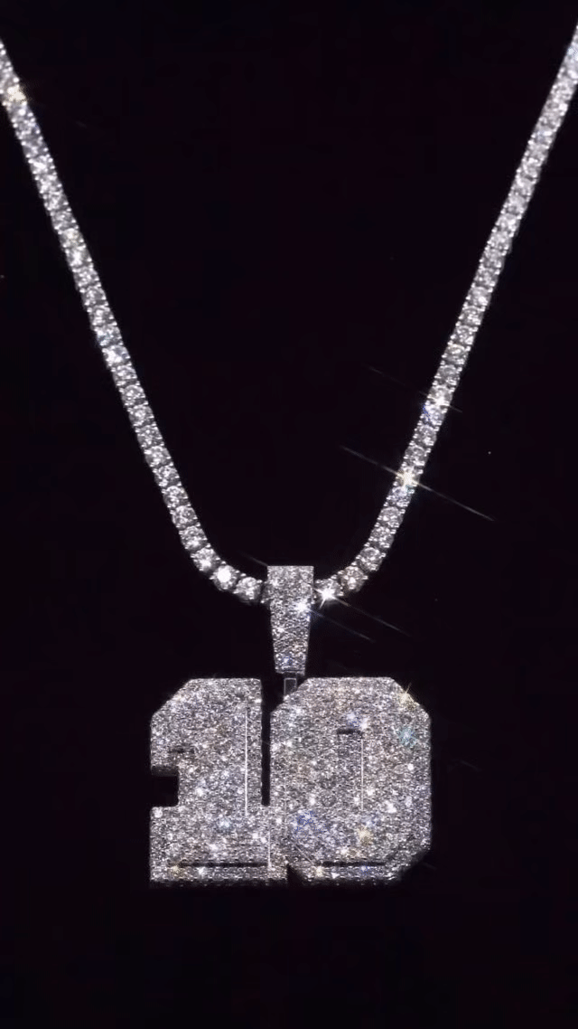 Customizable number pendant (H4cm L4cm) + 3mm tennis chain