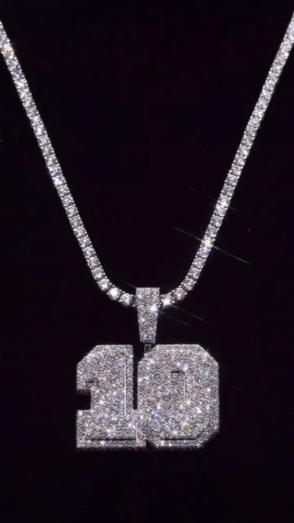 Customizable number pendant (H4cm L4cm) + 3mm tennis chain