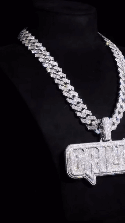 Customizable word pendant (H4cm L9cm) + 14mm Cuban link chain