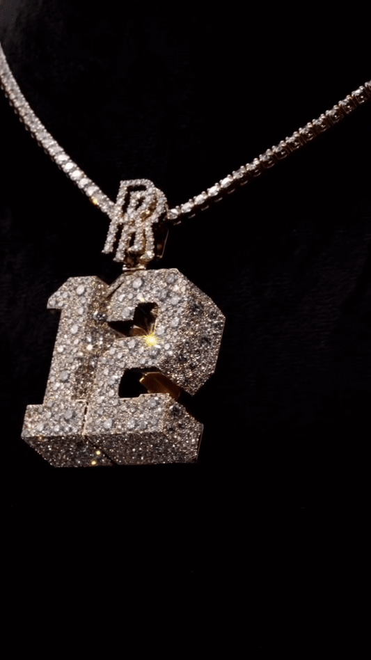 Personalized number pendant (H4cm L4cm) + 3mm tennis chain
