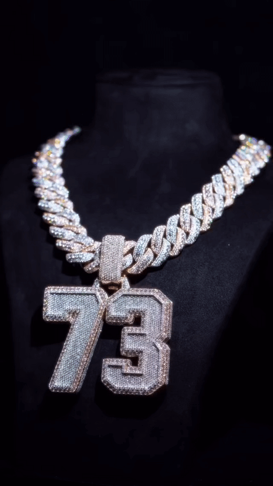 Customizable number pendant (H5cm L5cm) + 14mm Cuban link chain