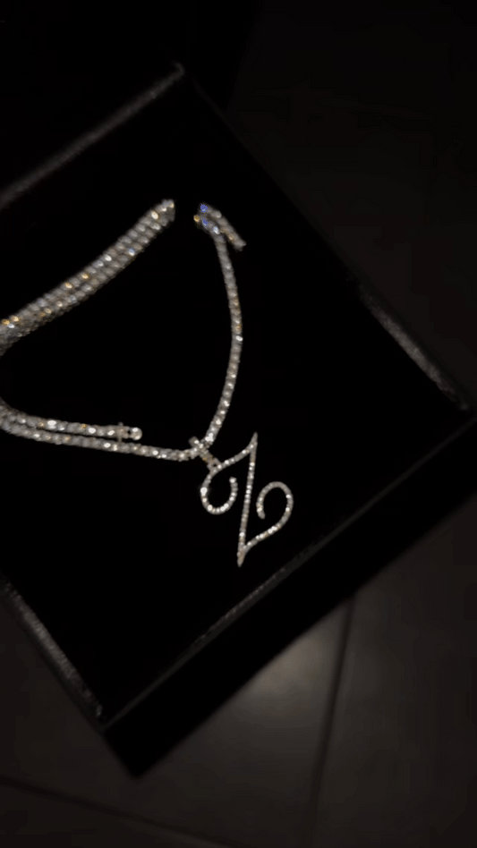 Personalized letter pendant (H3cm L3cm) + 3mm tennis chain
